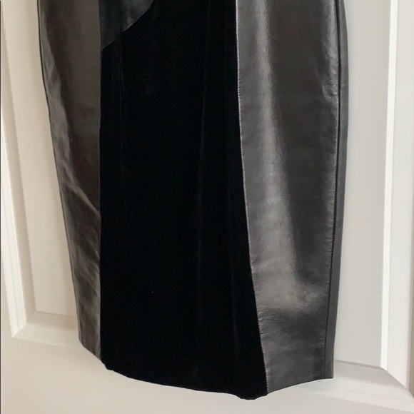 Gorgeous Prada dress - Picture 3 of 8